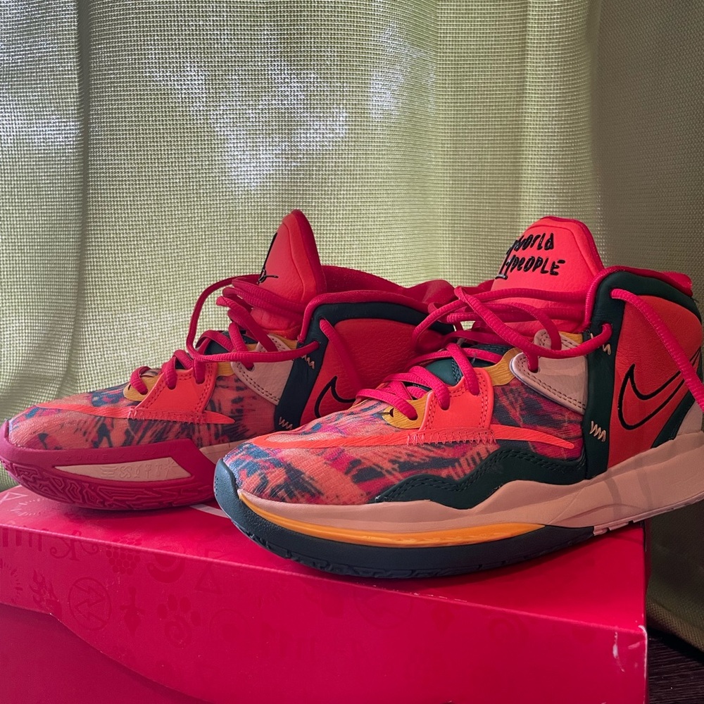 Nike Kyrie Inifinity